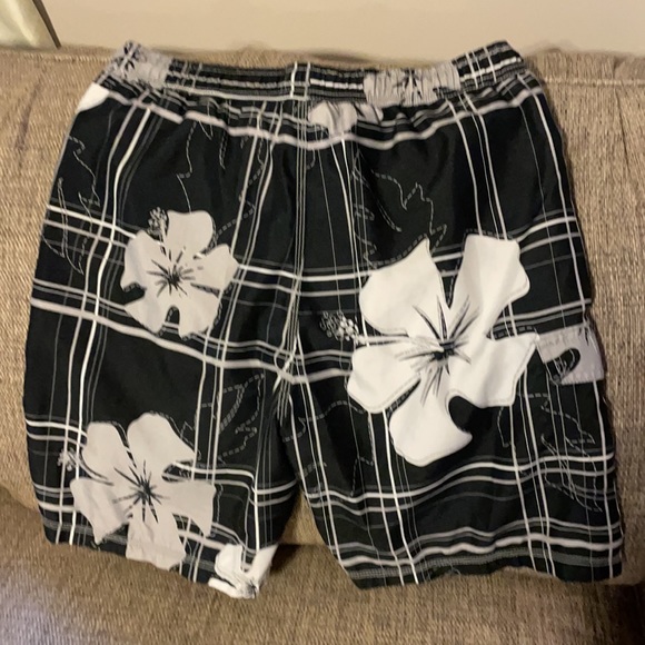 Boys 14/16 Graphite Sport swim trunks - Picture 2 of 3